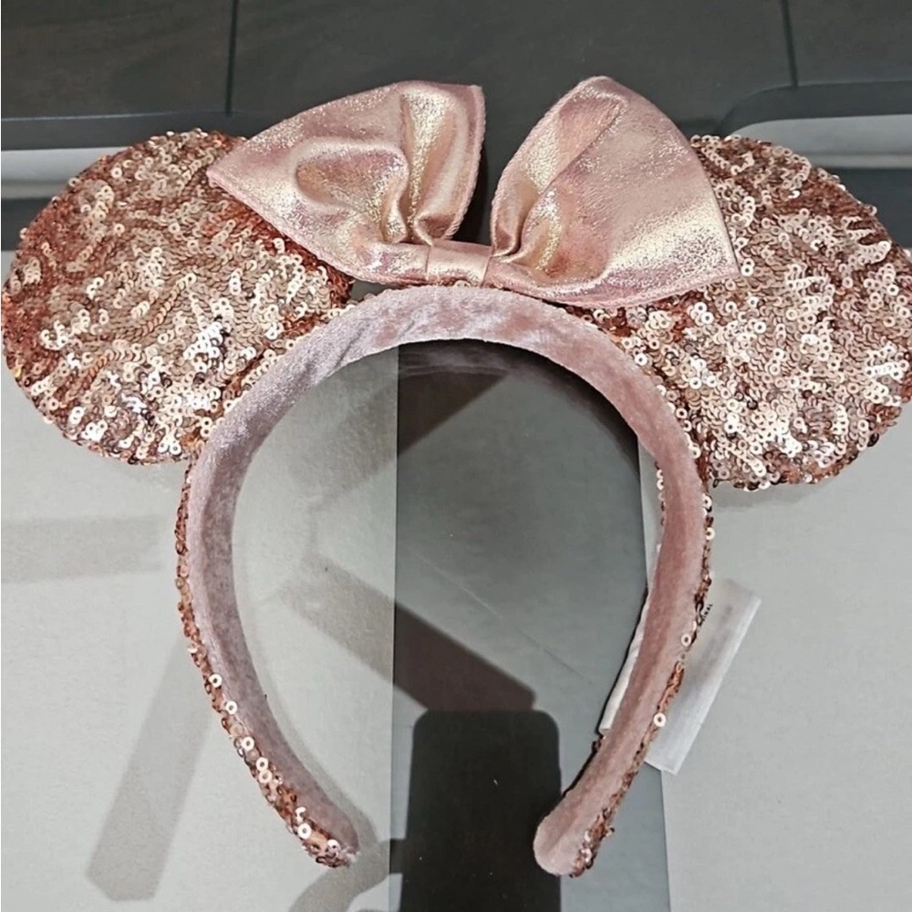 Rose Gold 2020 Sequin Disney Parks Minnie Mouse Ears Headband